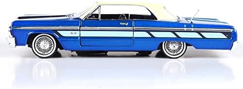 1964 שברולט אימפלה לוריידר קשיח למעלה סוכריות כחול מתכתי עם קרם למעלה לקבל נמוך סדרת 1/24 דייקאסט דגם רכב על ידי מוטורמקס 79021